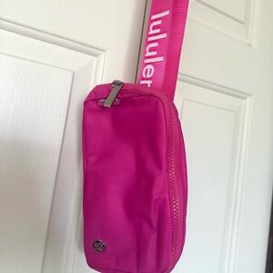 LULULEMON Sonic Pink Belt Bag 🌸 never used
